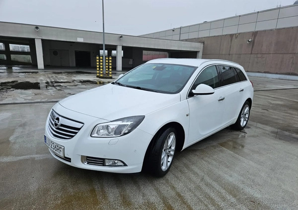 Opel Insignia cena 31200 przebieg: 200000, rok produkcji 2012 z Lublin małe 191